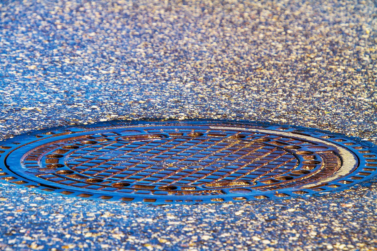 Alcantarillado sanitario y pluvial al completo